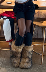 BLACK BACKUP JEANS