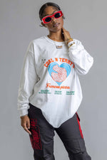 WHITE FAMOUS PIZZA LONG SLEEVE TEE